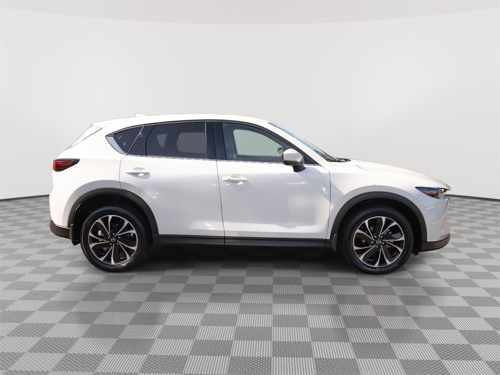 2022 Mazda CX-5 2.5 Premium Plus photo 11