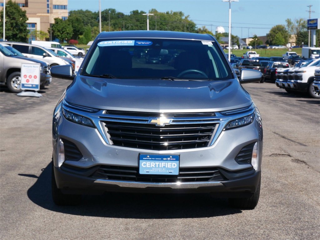 2024 Chevrolet Equinox LT photo 2