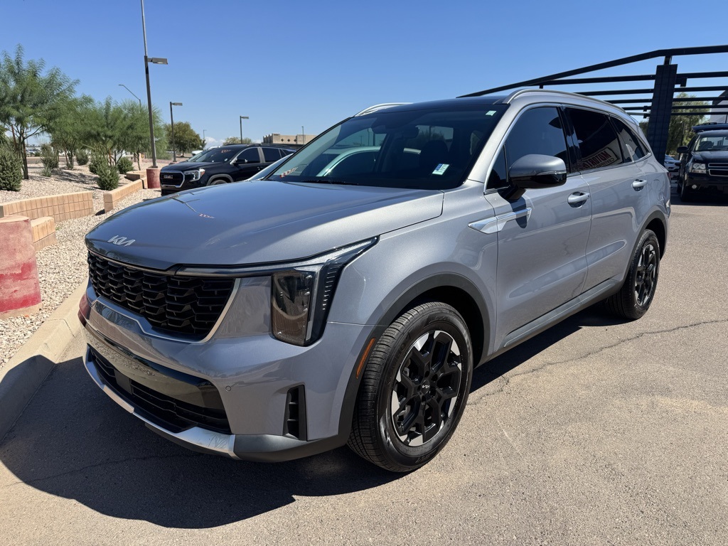 2024 Kia Sorento S photo 7