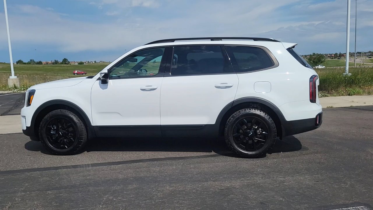 2024 Kia Telluride SX Prestige X-Pro photo 2