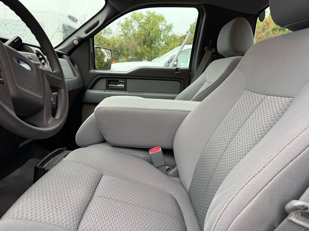 2012 Ford F-150 XL photo 8