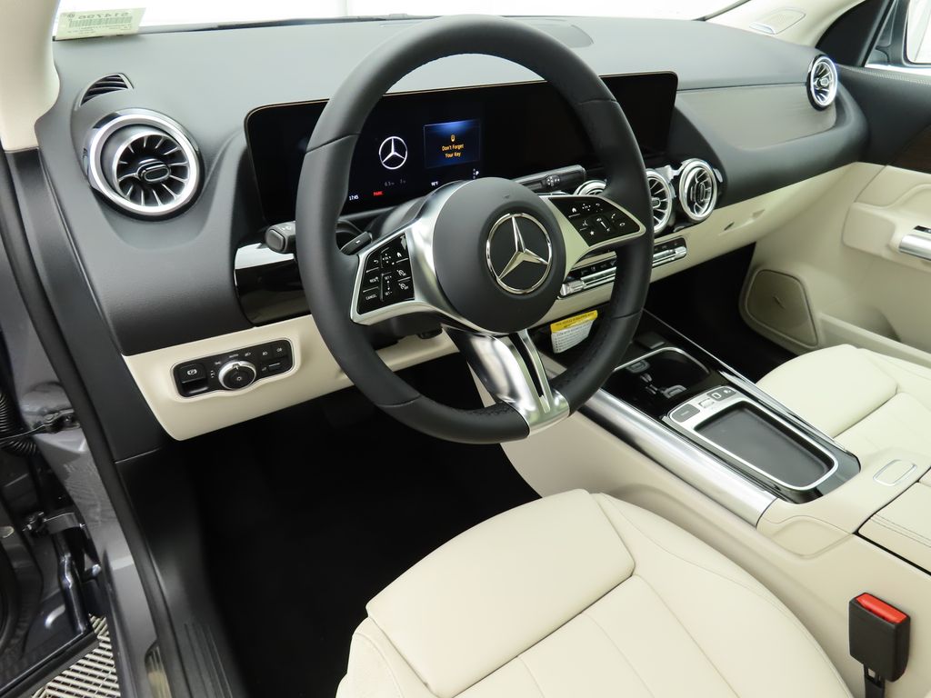 2026 Mercedes Benz GLA 250 photo 8