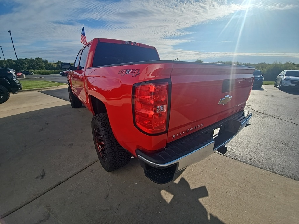 2018 Chevrolet Silverado 1500 LT photo 5