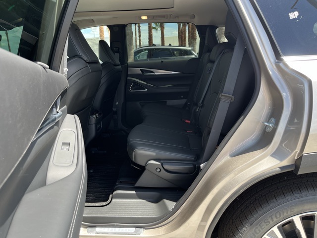 2026 Infiniti QX60 Luxe photo 21