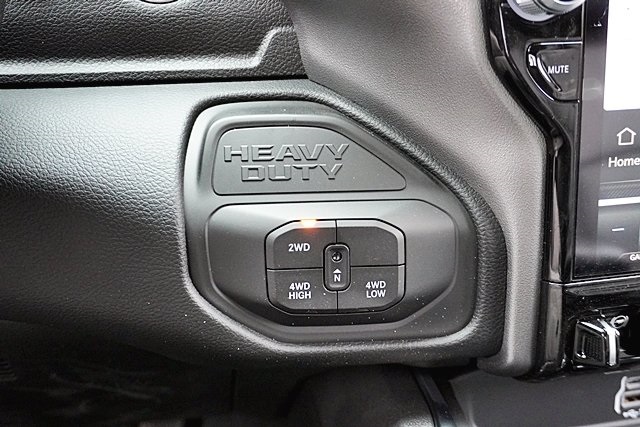 New 2026 Bright White Clear-Coat Exterior Paint RAM Laramie image 40