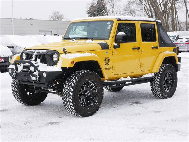 2015 Jeep Wrangler Unlimited Sahara Altitude photo 2