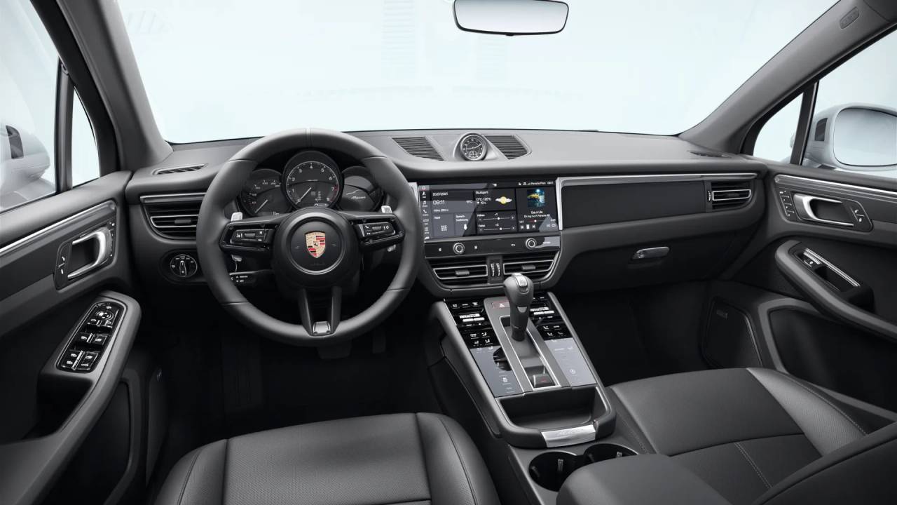 2026 Porsche Macan T photo 10