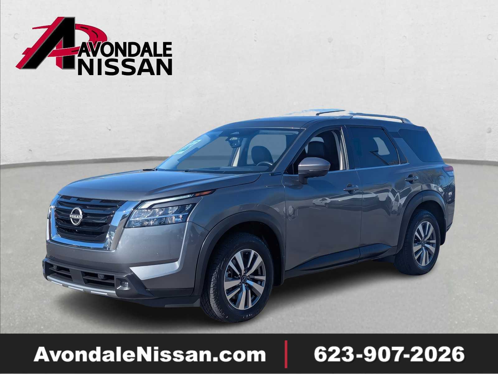 2022 Nissan Pathfinder SL's photo