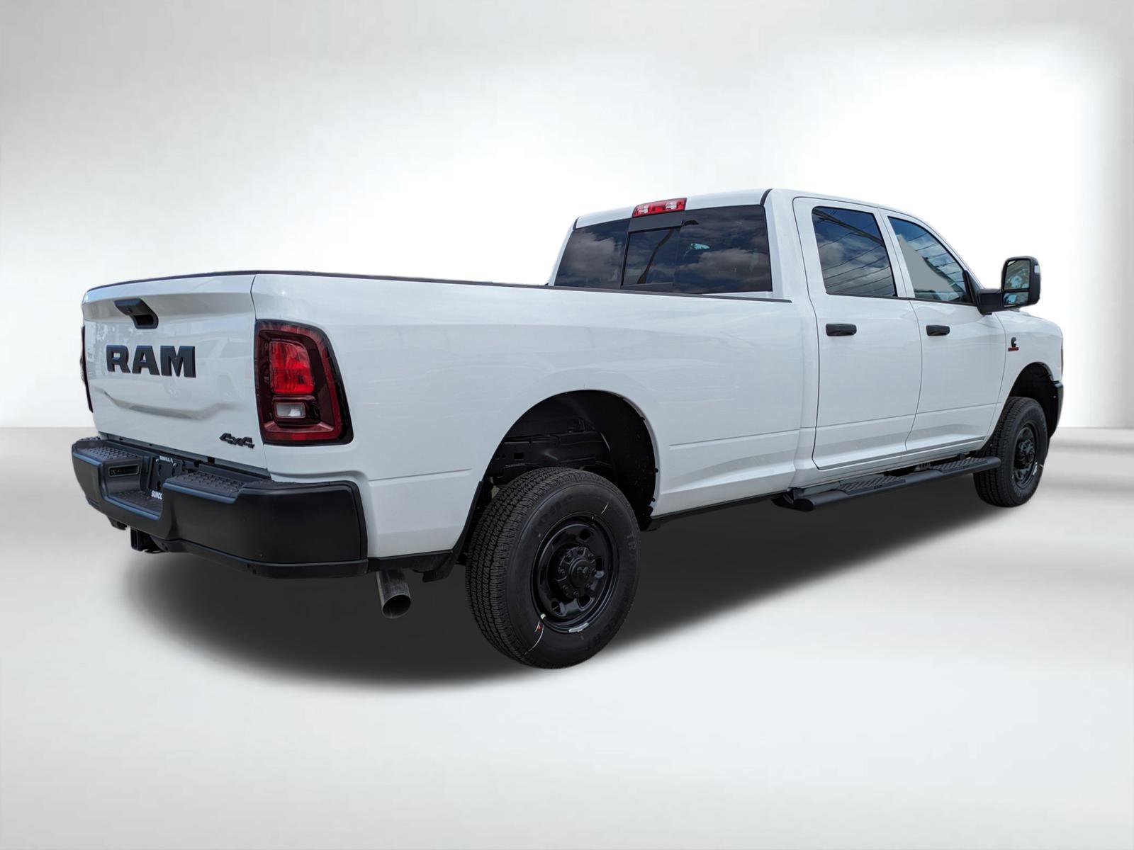 2025 Ram 2500 Tradesman photo 4
