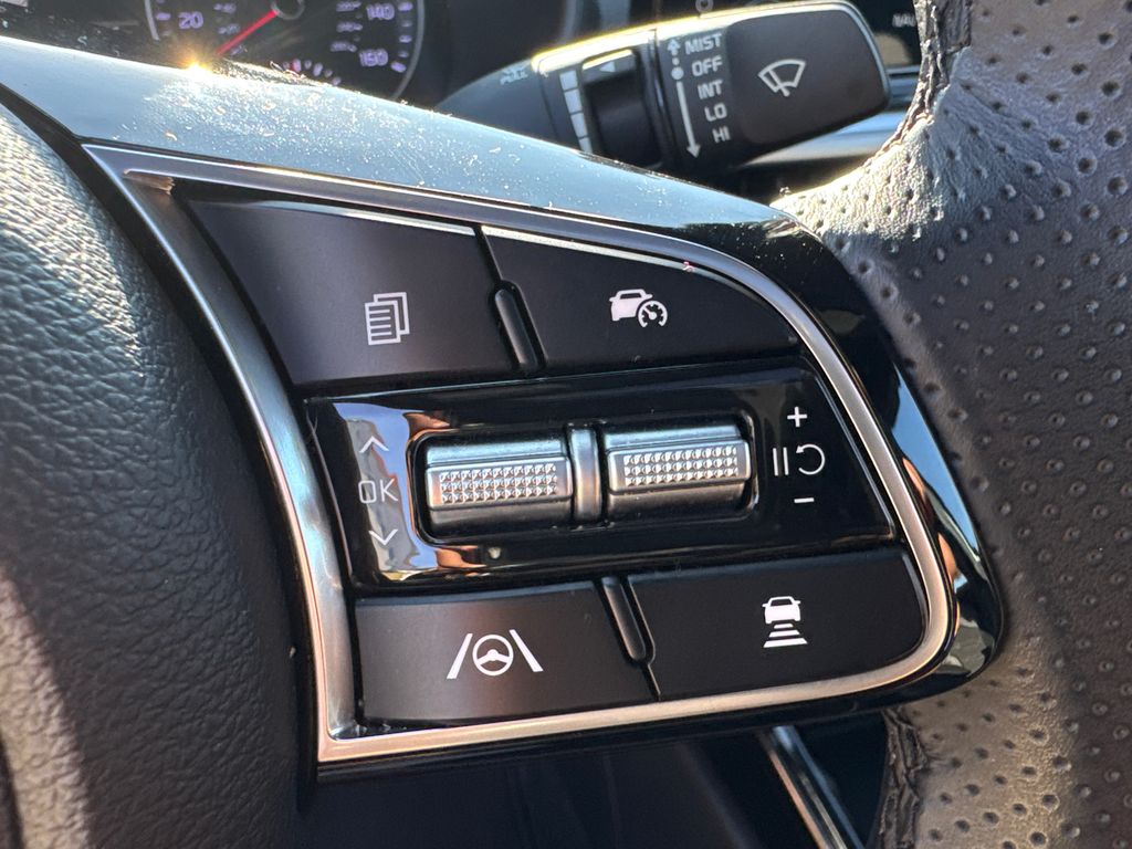 2024 Kia Forte GT-Line photo 25