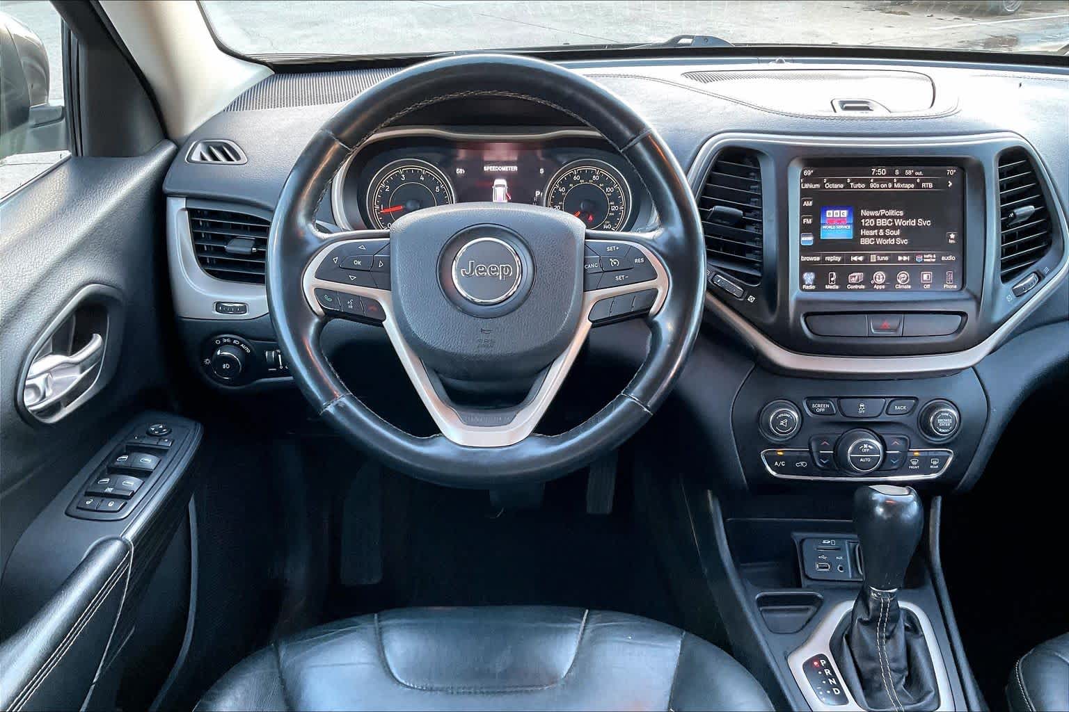 2015 Jeep Cherokee Limited photo 4