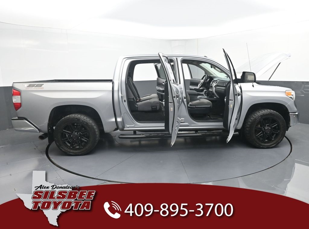 2017 Toyota Tundra SR5 photo 24