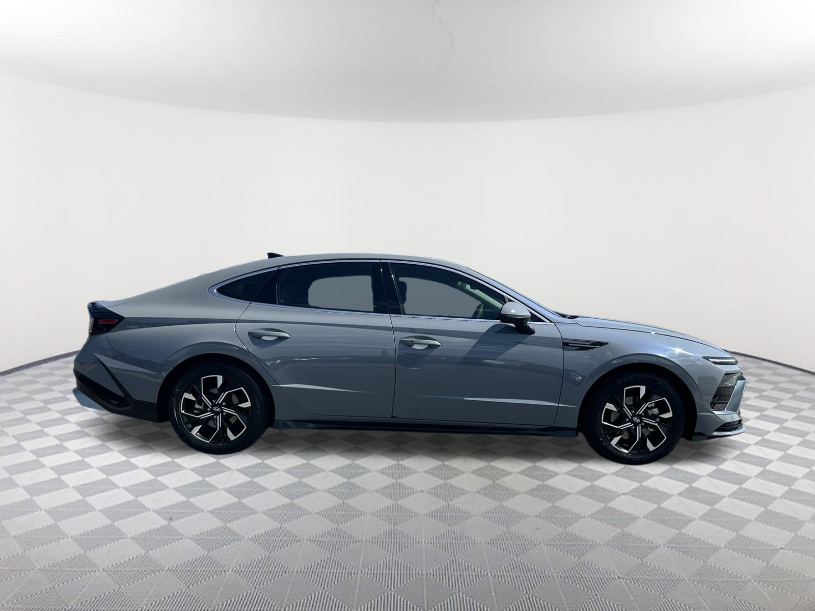 2024 Hyundai Sonata SEL photo 4