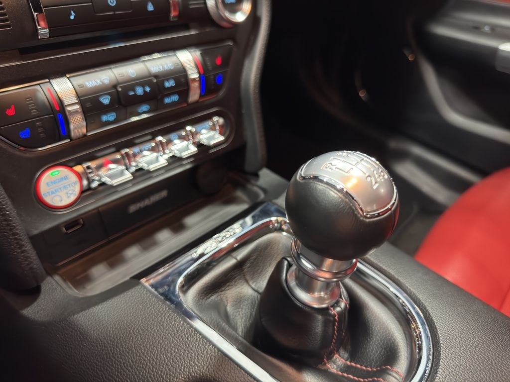 2016 Ford Mustang GT Premium photo 23