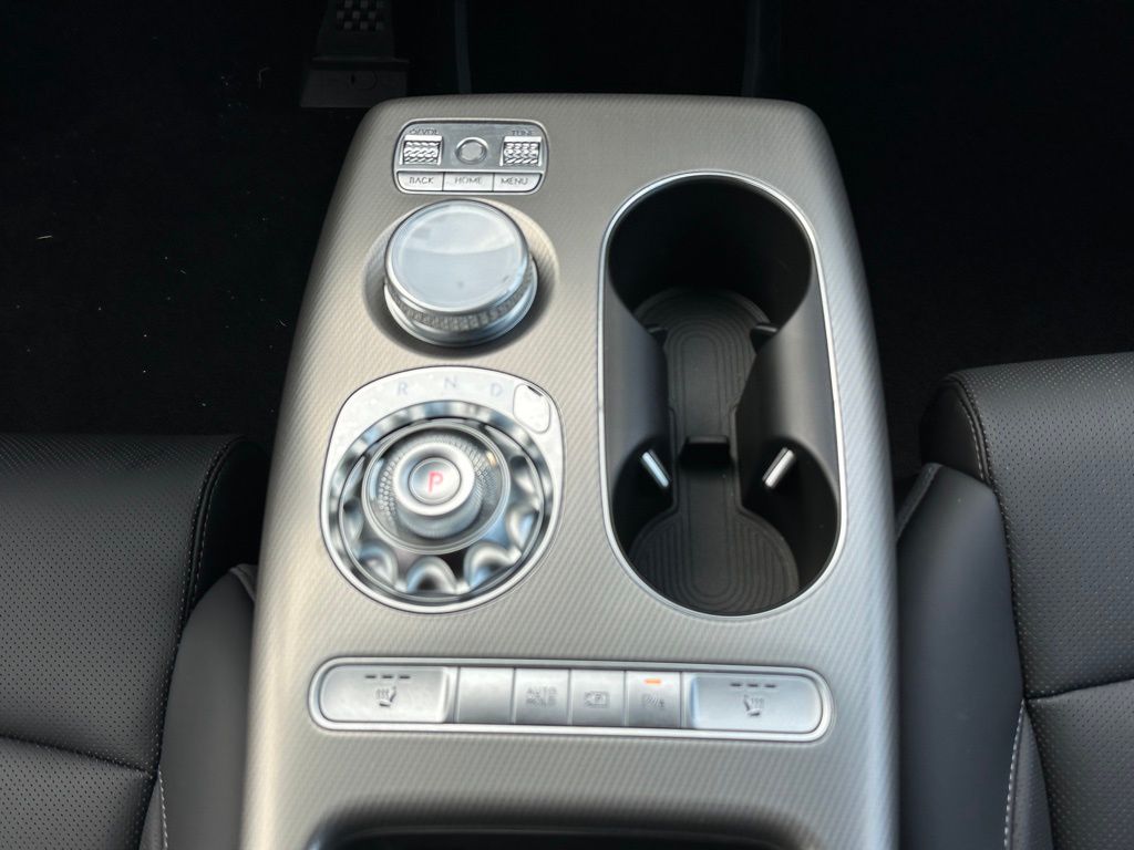 2025 Genesis GV60 Advanced AWD photo 28