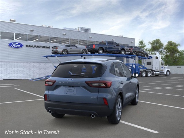 2026 Ford Escape ST-Line photo 8