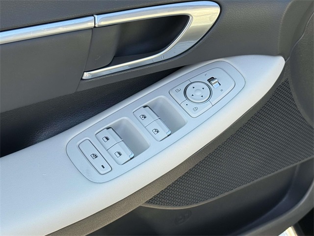 2023 Hyundai Sonata SEL photo 28