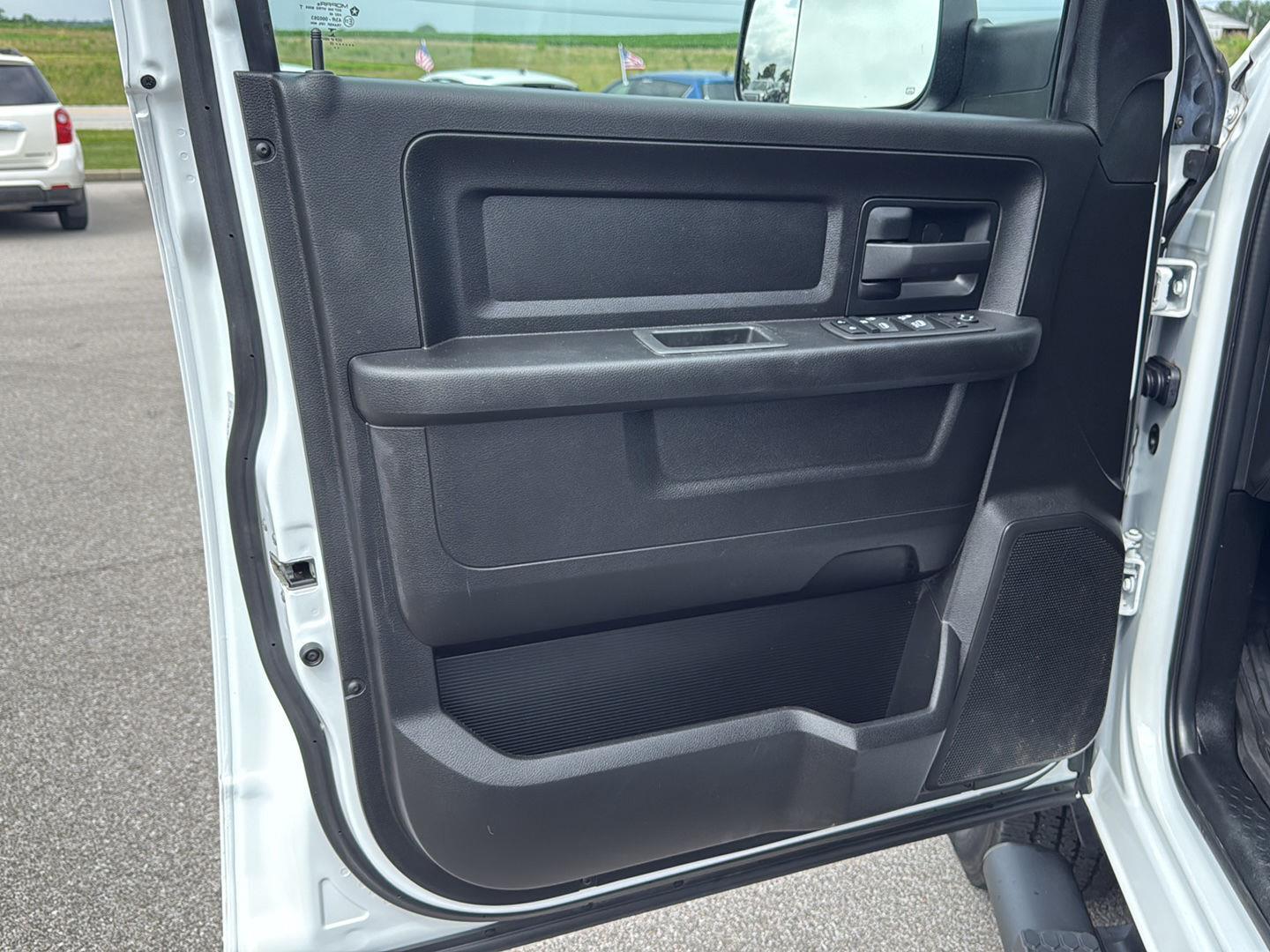 2022 Ram 2500 Tradesman photo 14