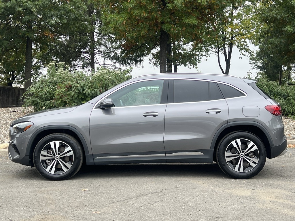 2025 Mercedes Benz GLA 250 4MATIC photo 4