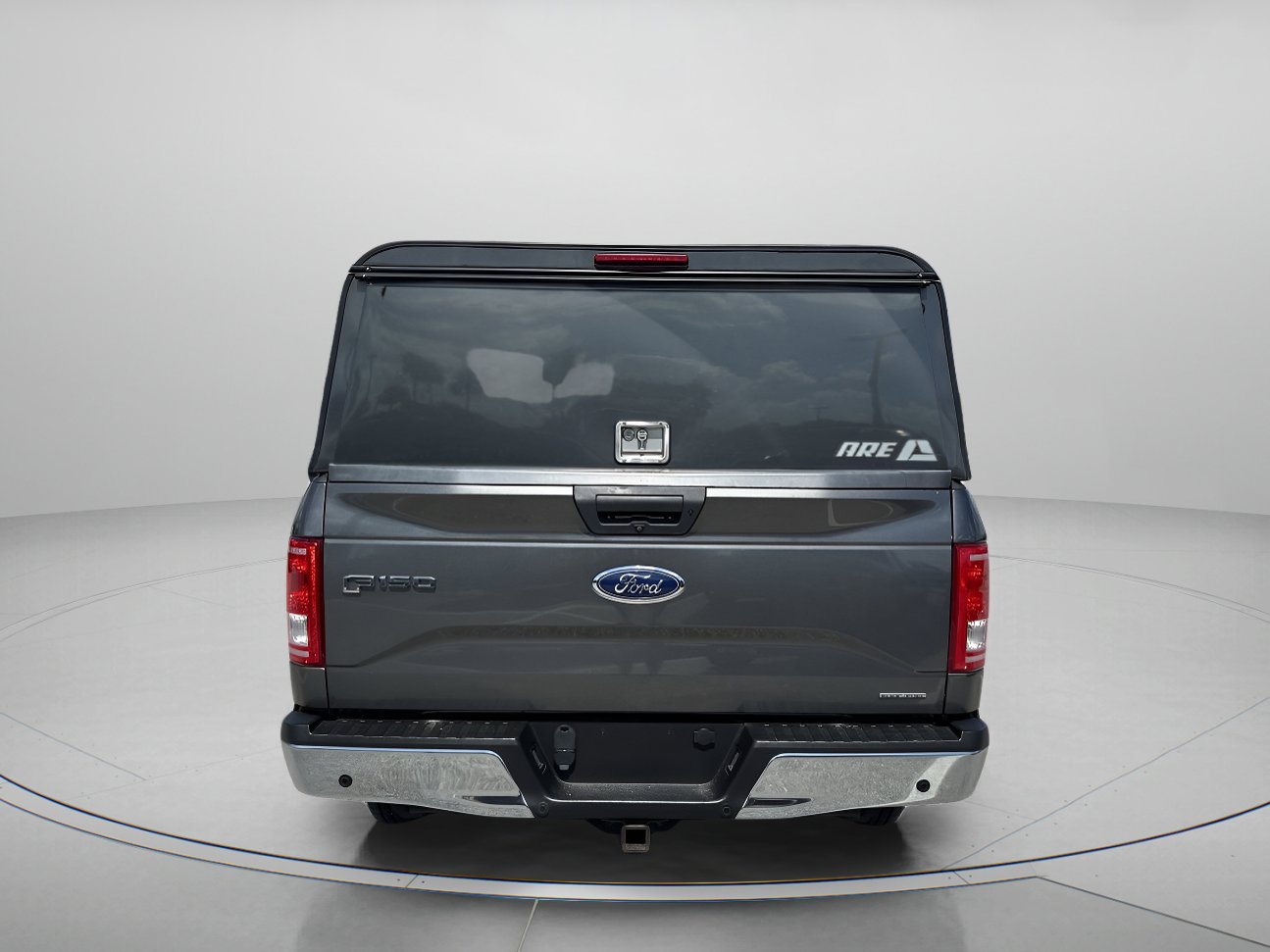 2016 Ford F-150 XLT photo 4