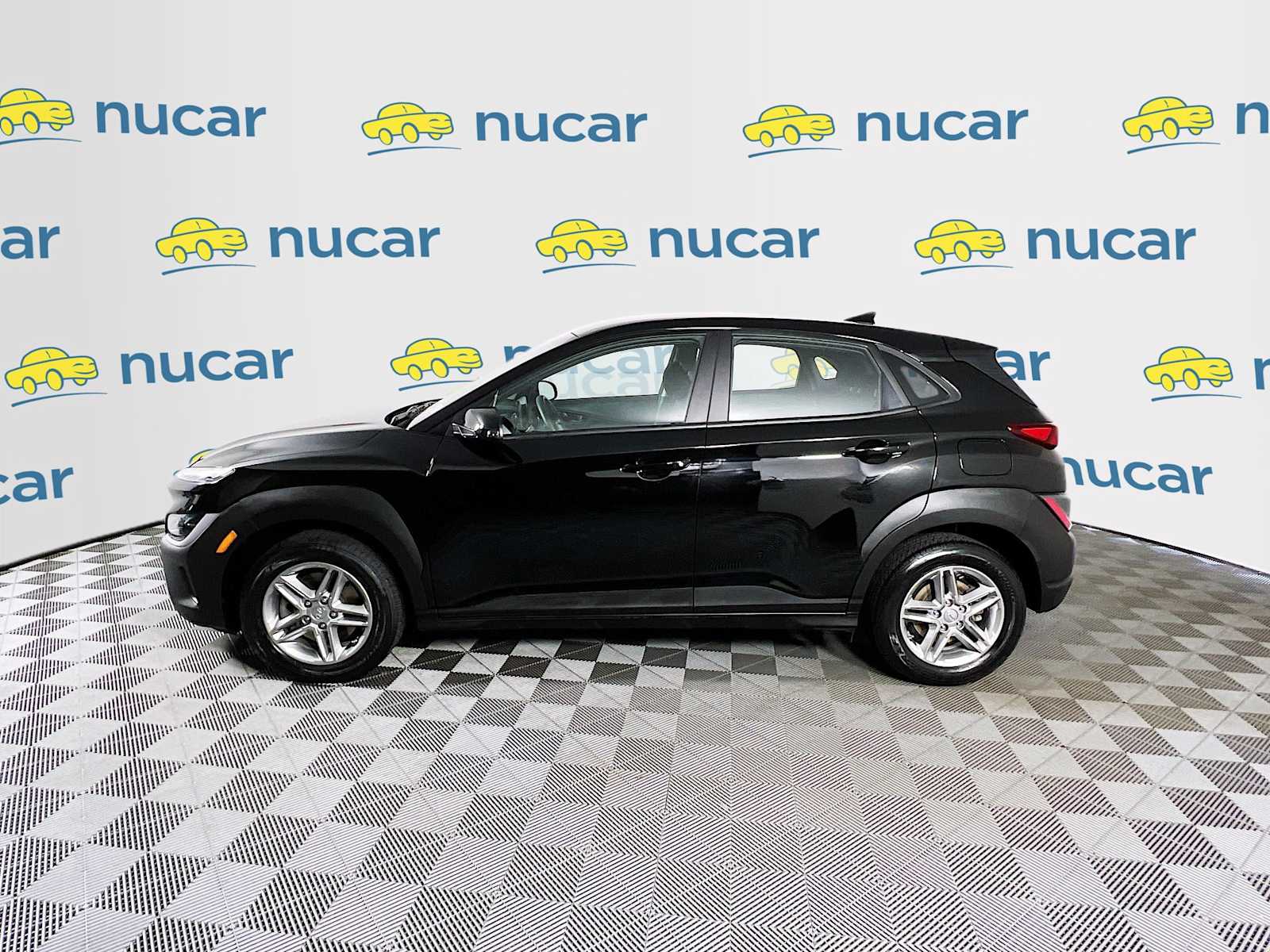 2023 Hyundai Kona SE photo 4