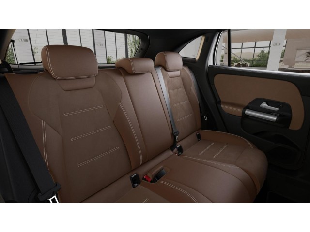 2025 Mercedes Benz GLA 250 photo 5