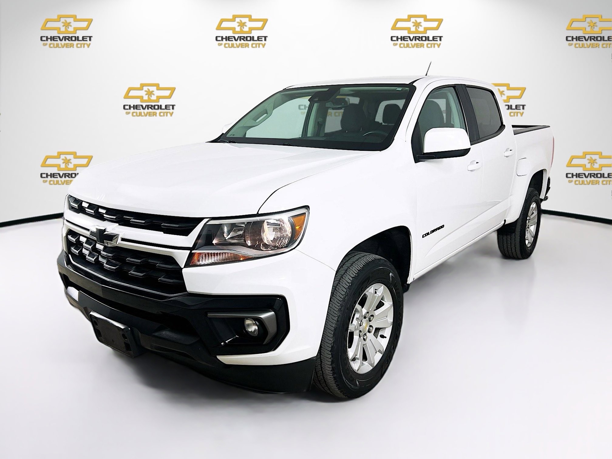 2021 Chevrolet Colorado LT photo 3