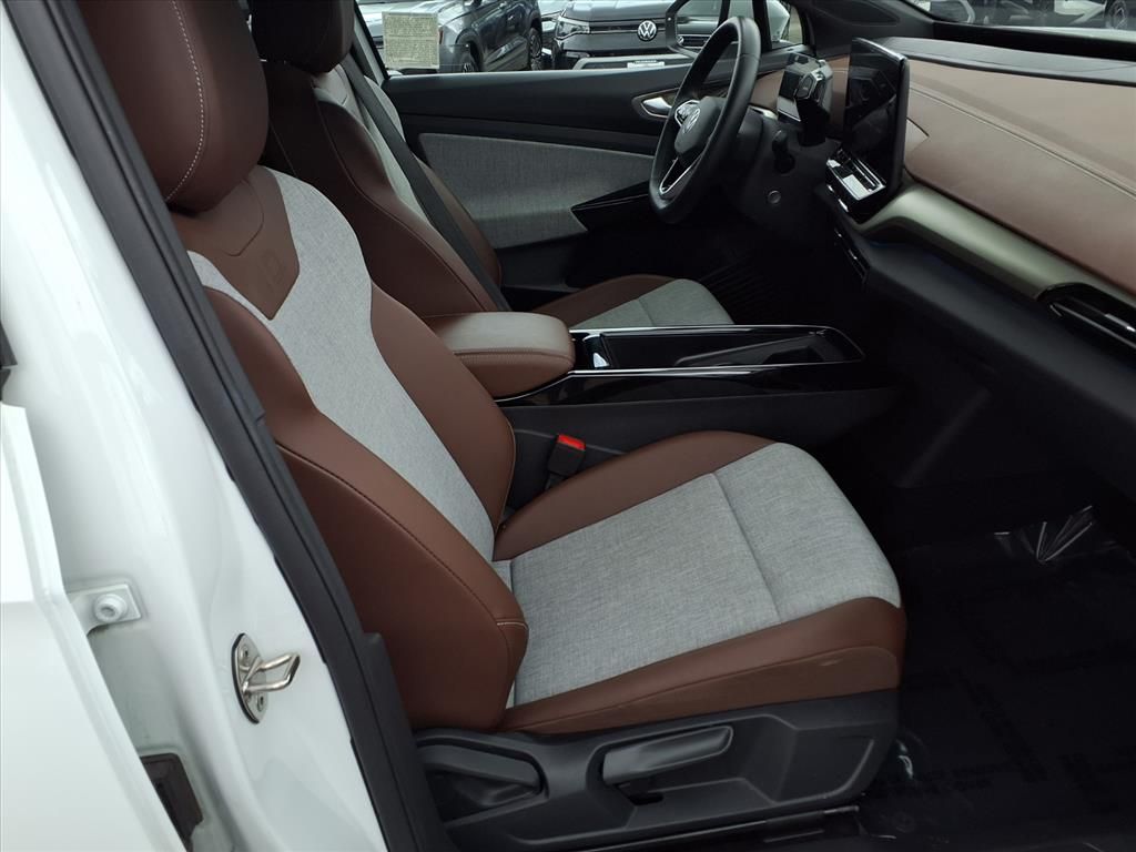 2023 Volkswagen ID.4 Pro photo 21