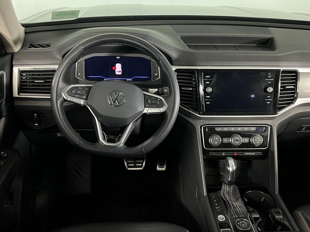 2023 Volkswagen Atlas V6 SEL Premium R-Line photo 4