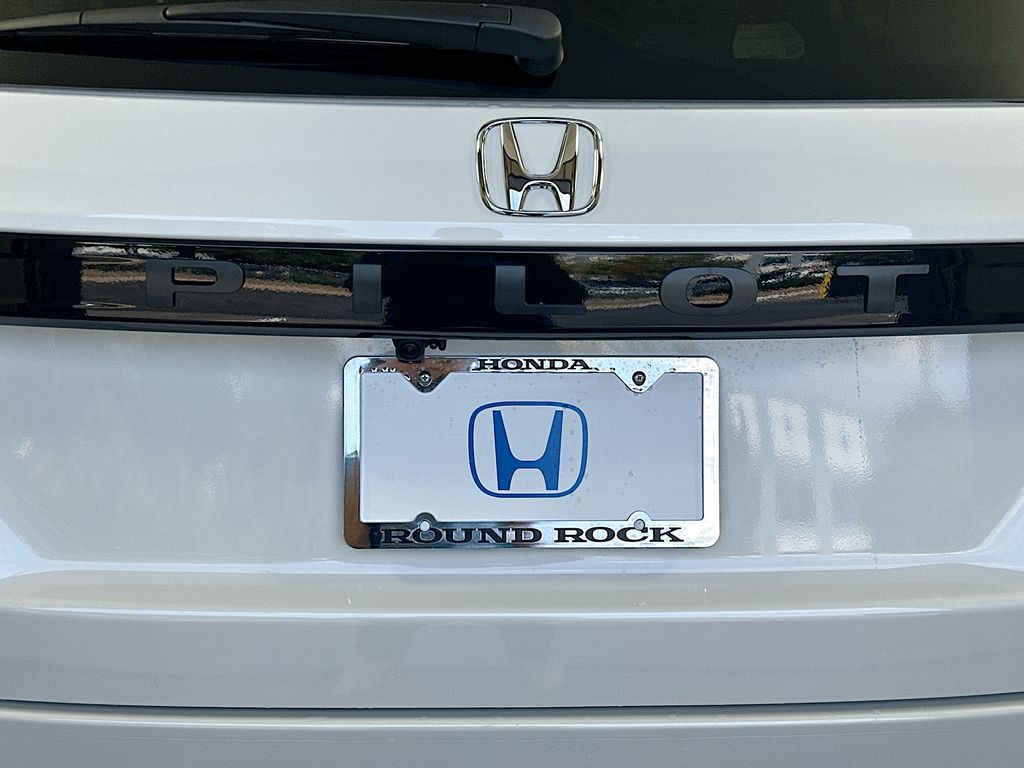 2025 Honda Pilot Touring photo 20