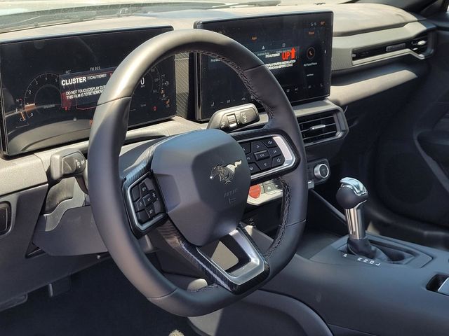 2025 Ford Mustang EcoBoost photo 14
