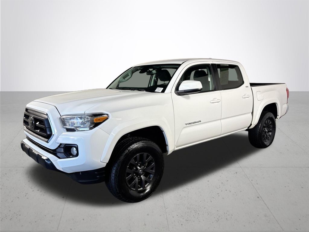 2022 Toyota Tacoma SR5 photo 2