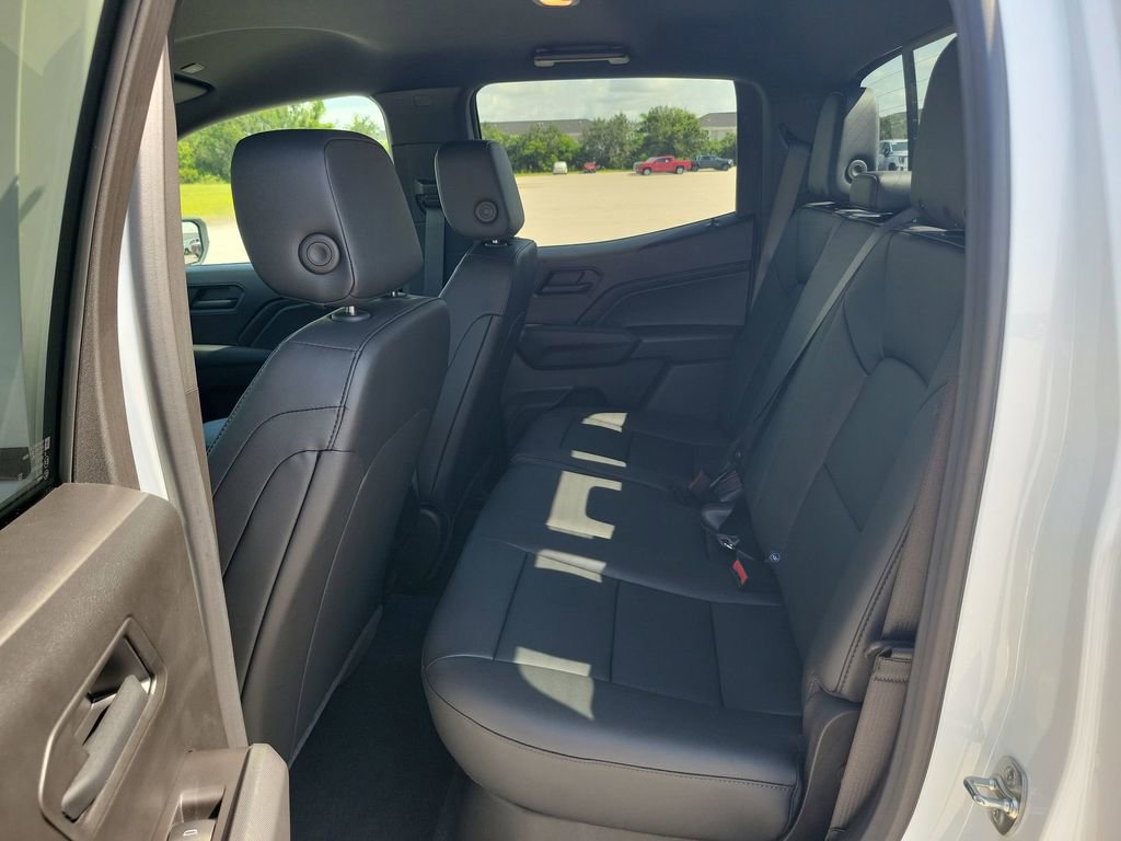 2025 Chevrolet Colorado LT photo 22