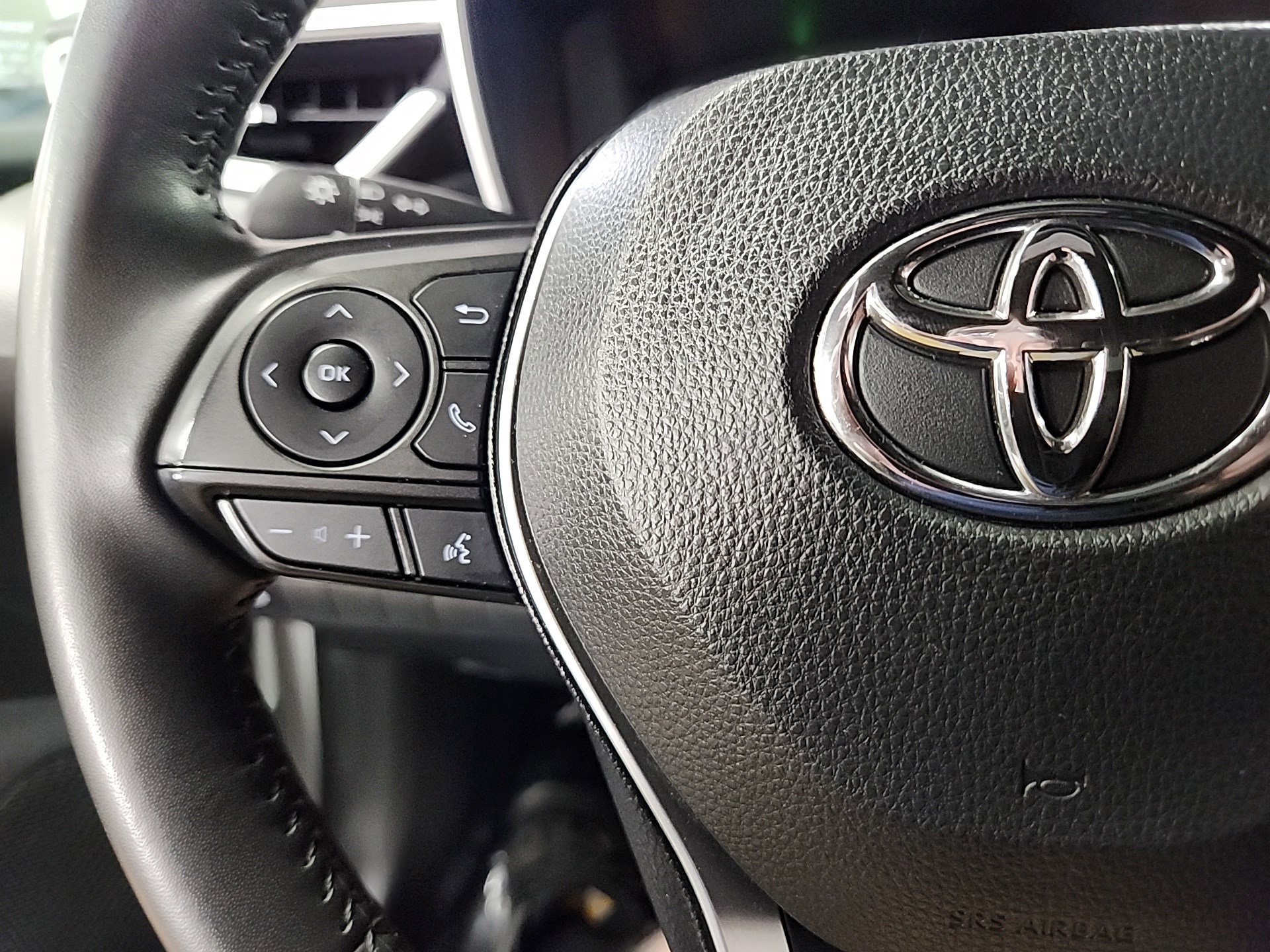 2023 Toyota Corolla SE photo 19