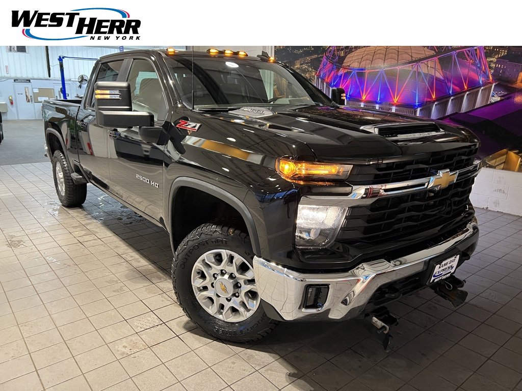 2024 Chevrolet Silverado 2500HD LT's photo