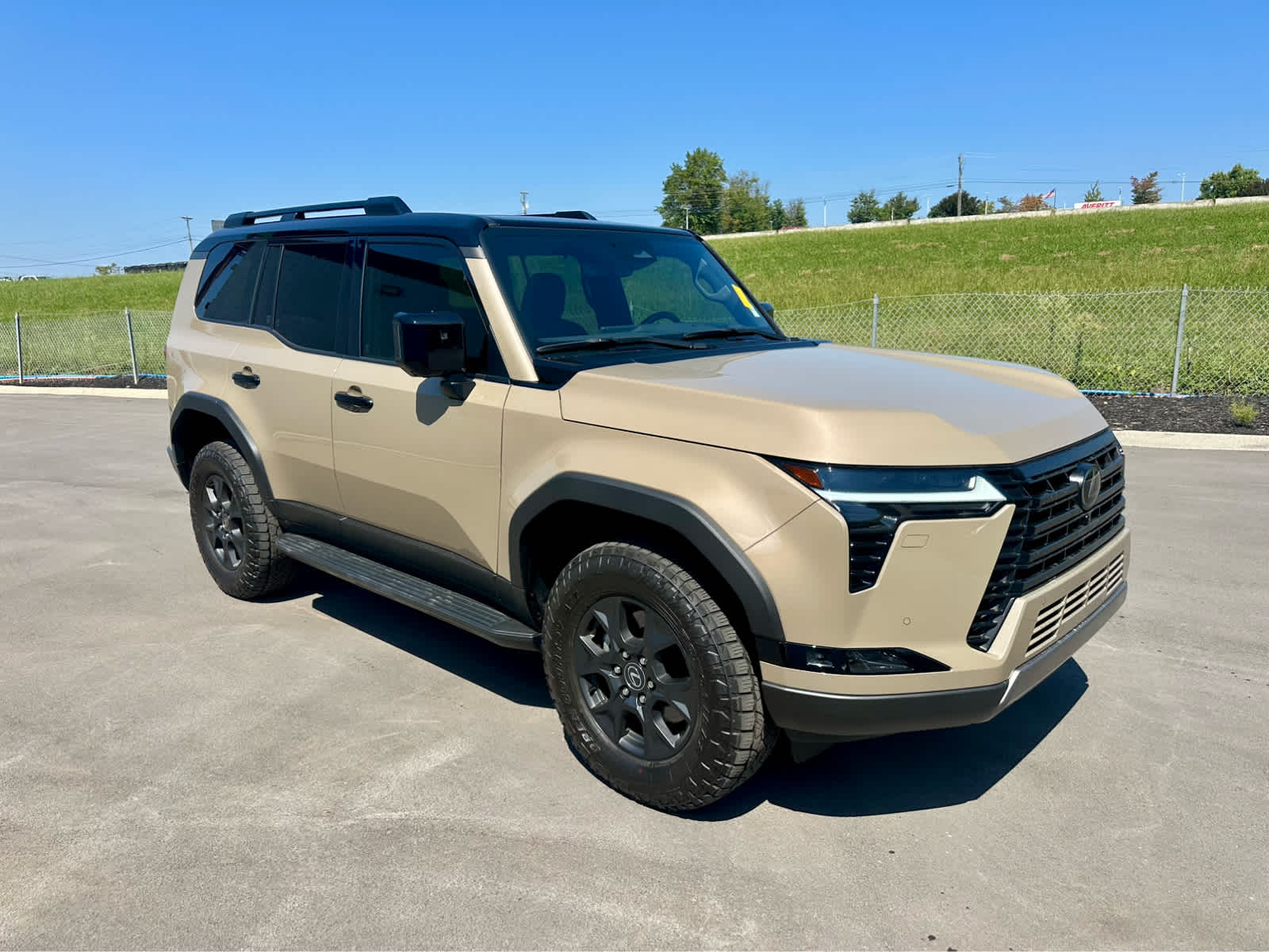 2024 Lexus GX 550 Overtrail photo 3