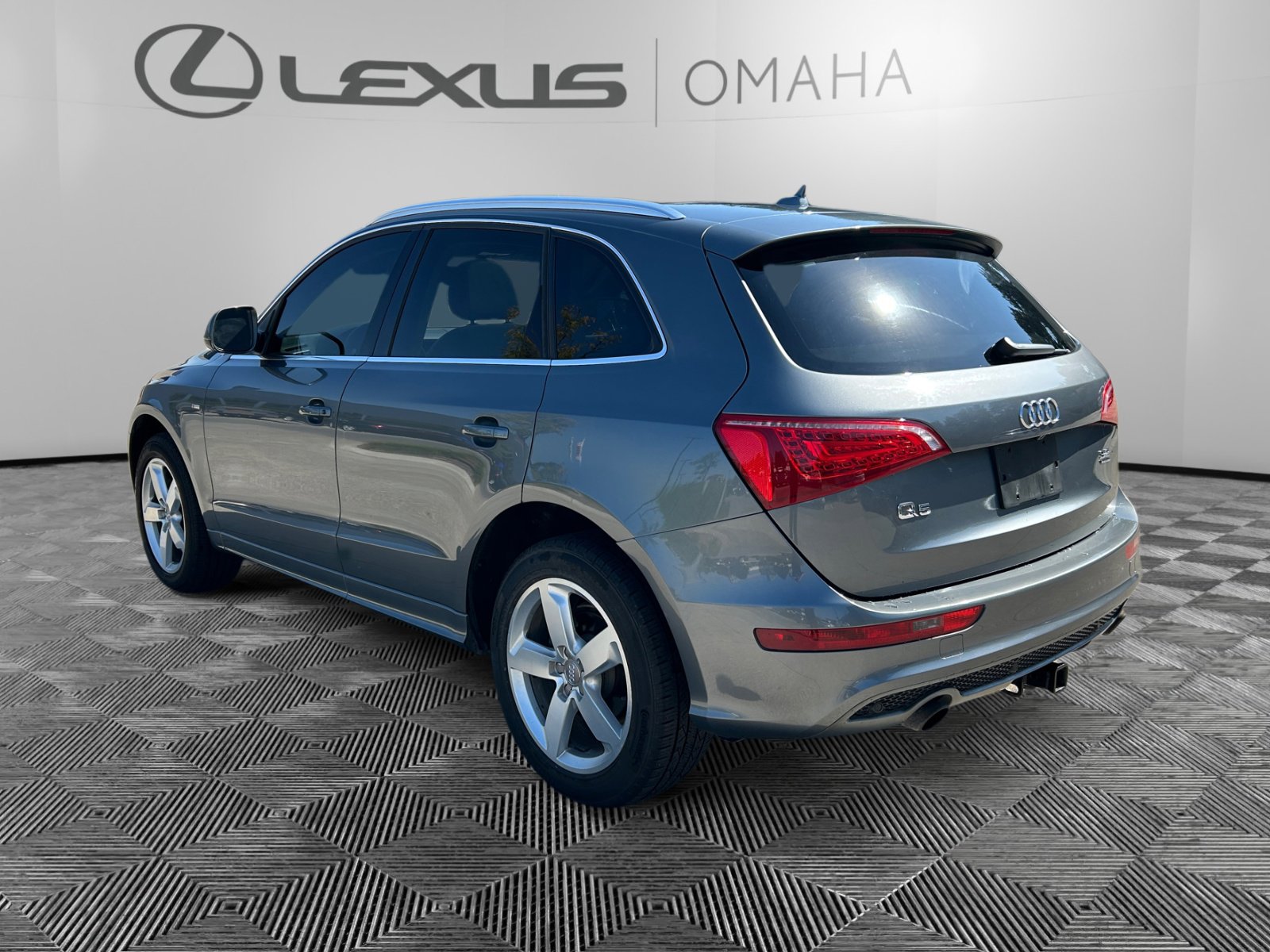 2012 Audi Q5 3.2 Premium Plus photo 2