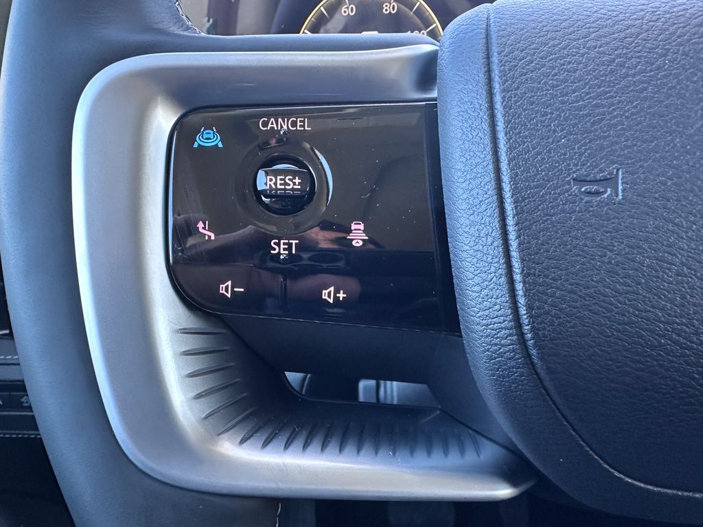 2025 Infiniti QX80 Luxe photo 22
