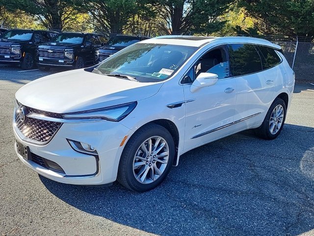 2024 Buick Enclave Avenir photo 4