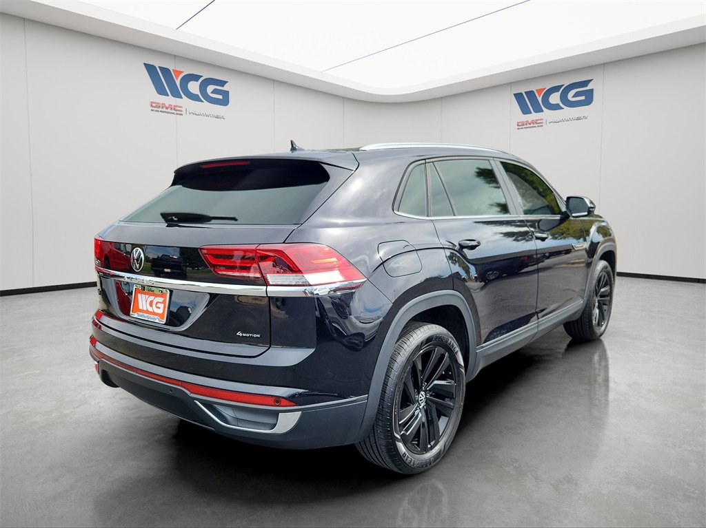 2023 Volkswagen Atlas Cross Sport SE Technology photo 2