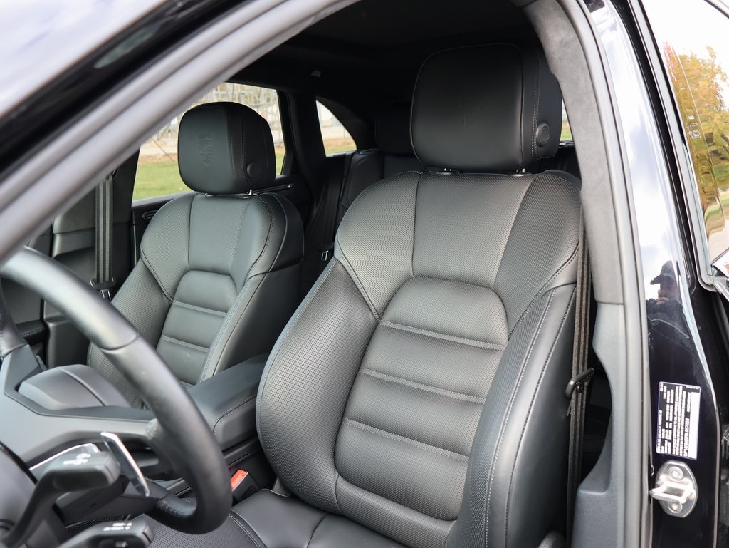 2024 Porsche Macan GTS photo 3