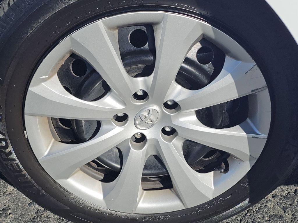 2024 Toyota Corolla LE photo 12