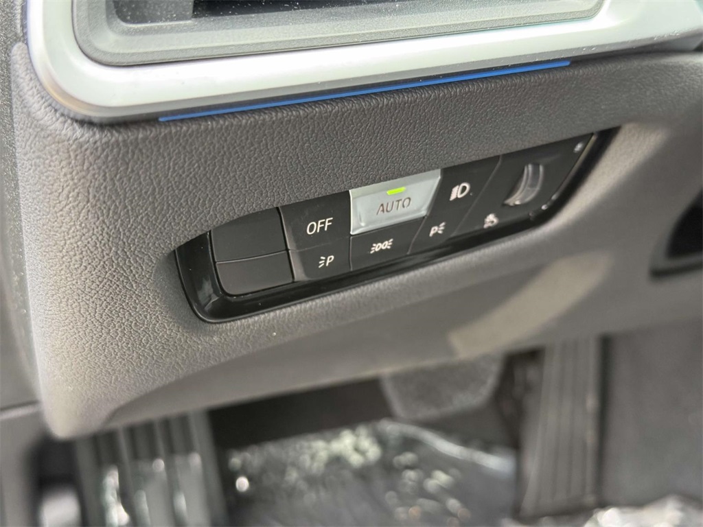 2023 Bmw 330e photo 27