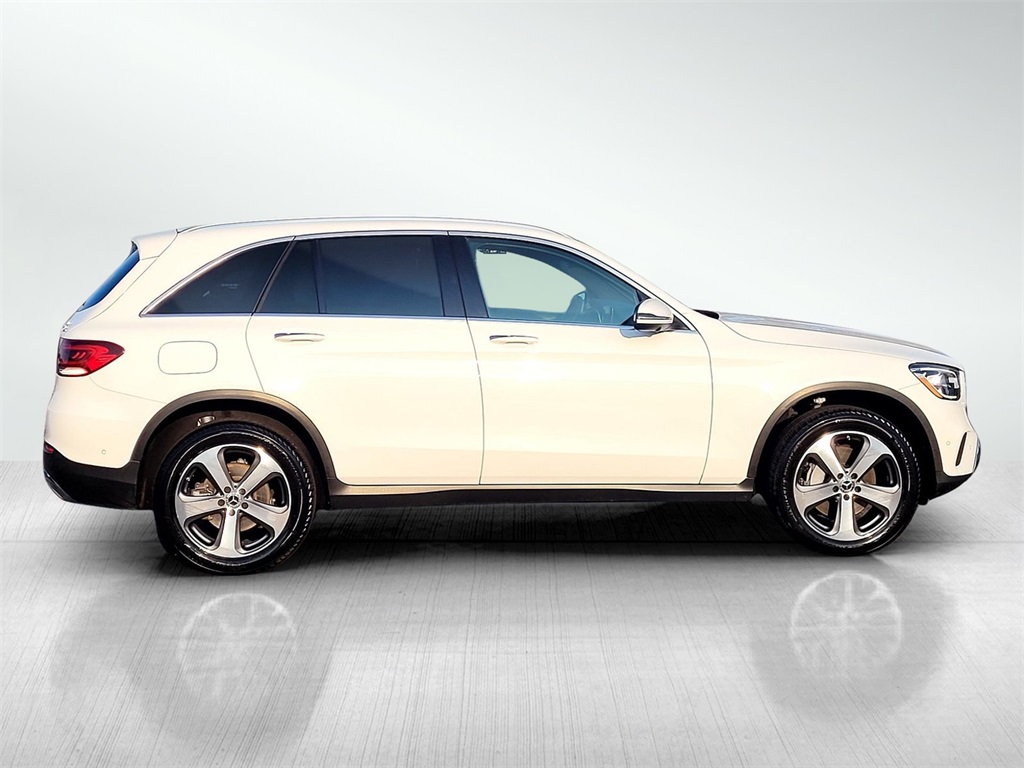 2022 Mercedes Benz GLC 300 4MATIC photo 2