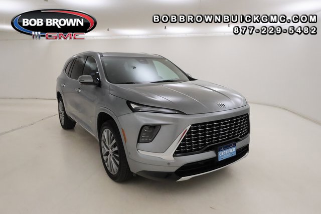 2025 Buick Enclave Avenir's photo