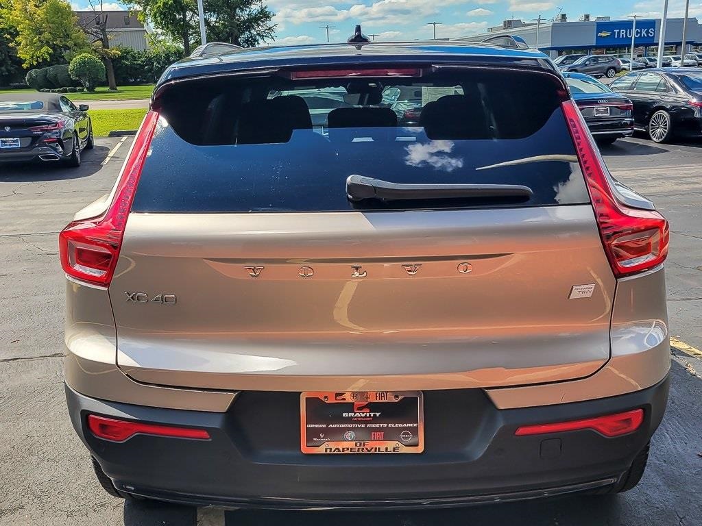 2023 Volvo XC40 Recharge Ultimate AWD photo 3