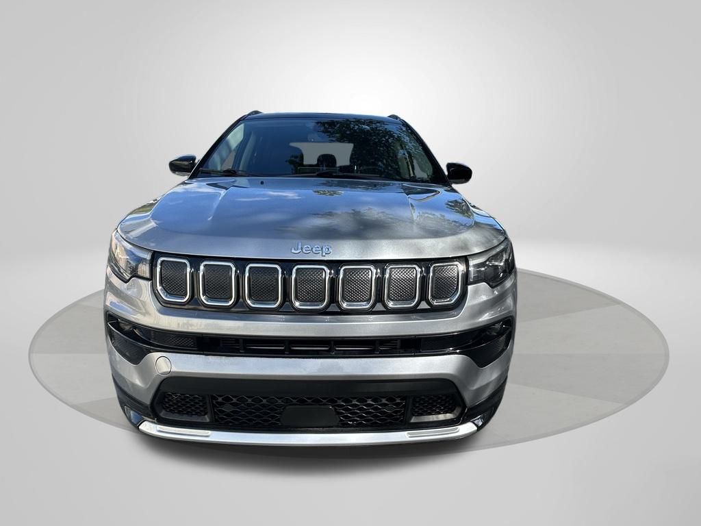 2022 Jeep Compass Limited photo 2