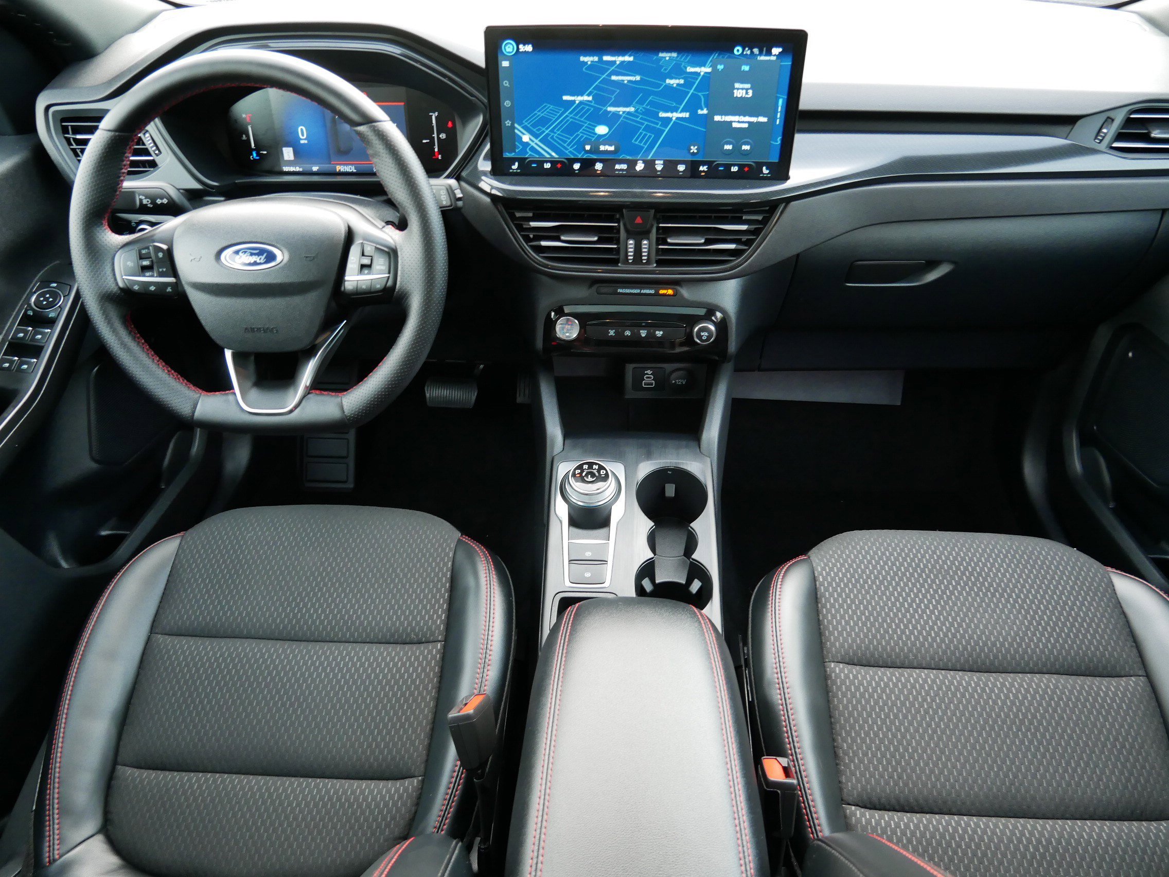 2025 Ford Escape ST-Line photo 9
