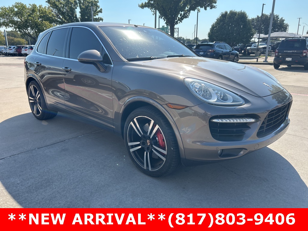 2014 Porsche Cayenne Turbo S photo 3