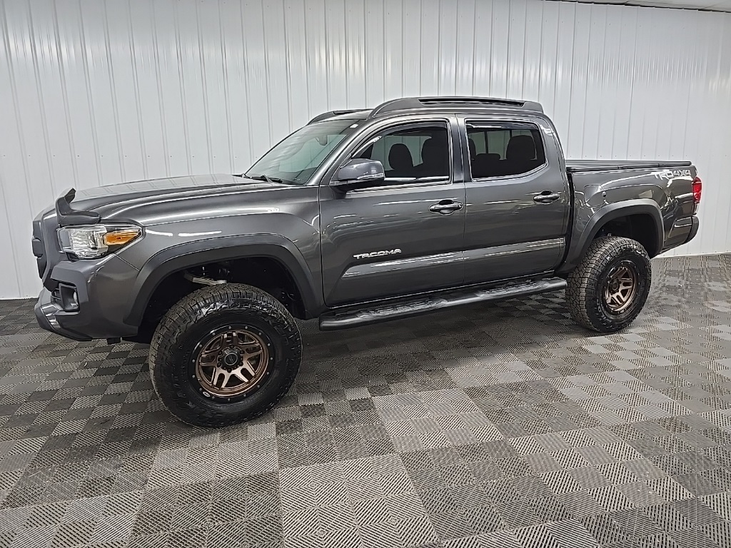 2019 Toyota Tacoma 4x4 TRD Double Cab photo 6